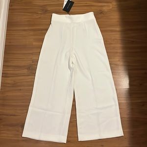 NWT Zara white pants